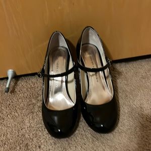 Women’s Chinese Laundry Next To Me Black Patent Leather Mary Janes Size 8.5